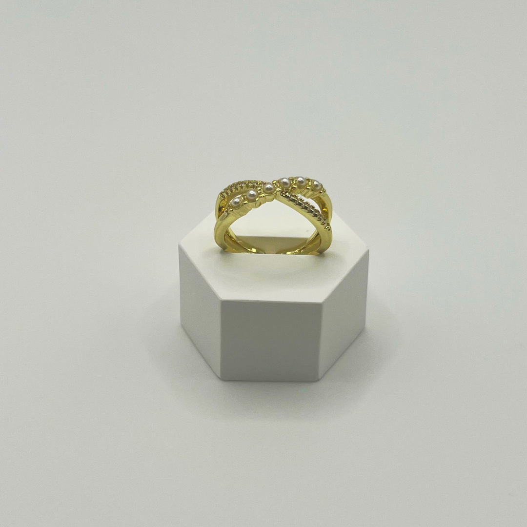 Anillo con Perlas y Zircones