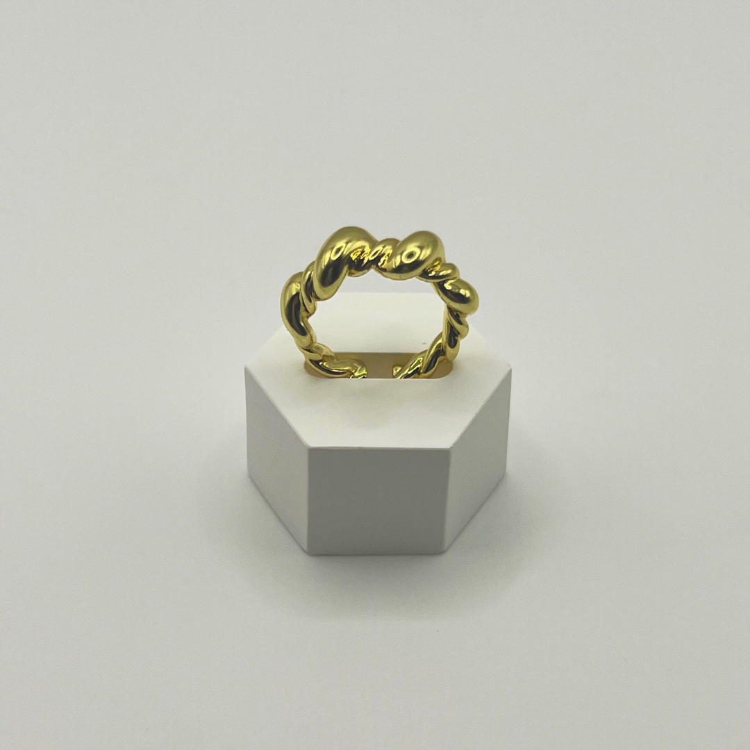 Anillo Líneas Doradas