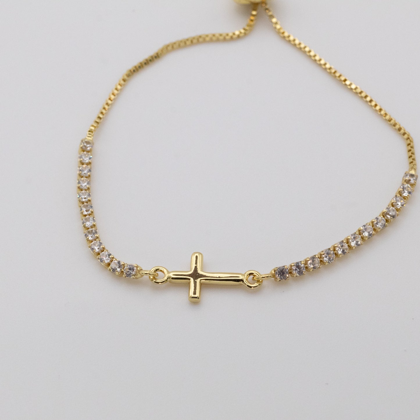 Pulsera Cruz y Zircones Ajustable