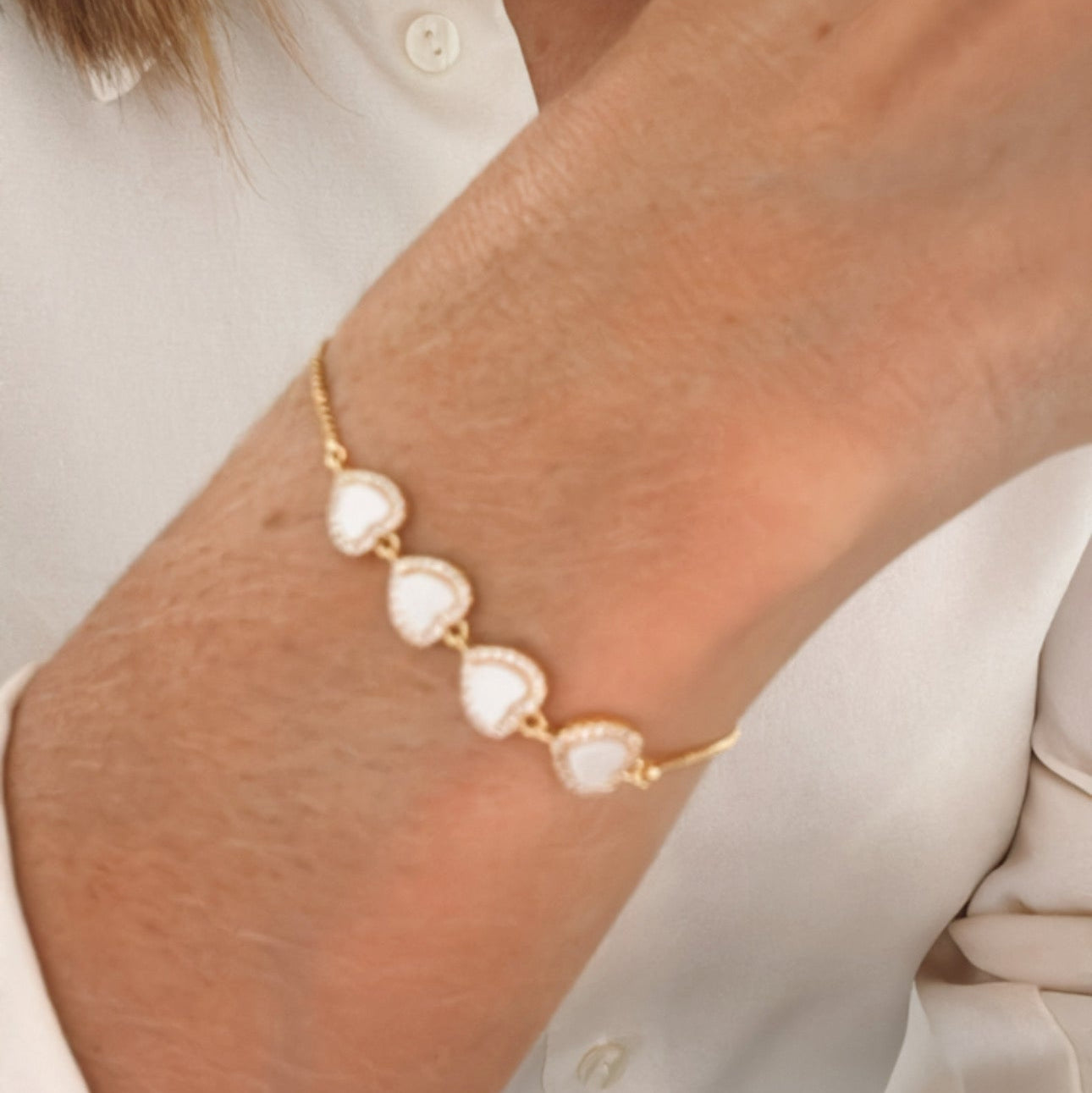 Pulsera Corazones Nacar