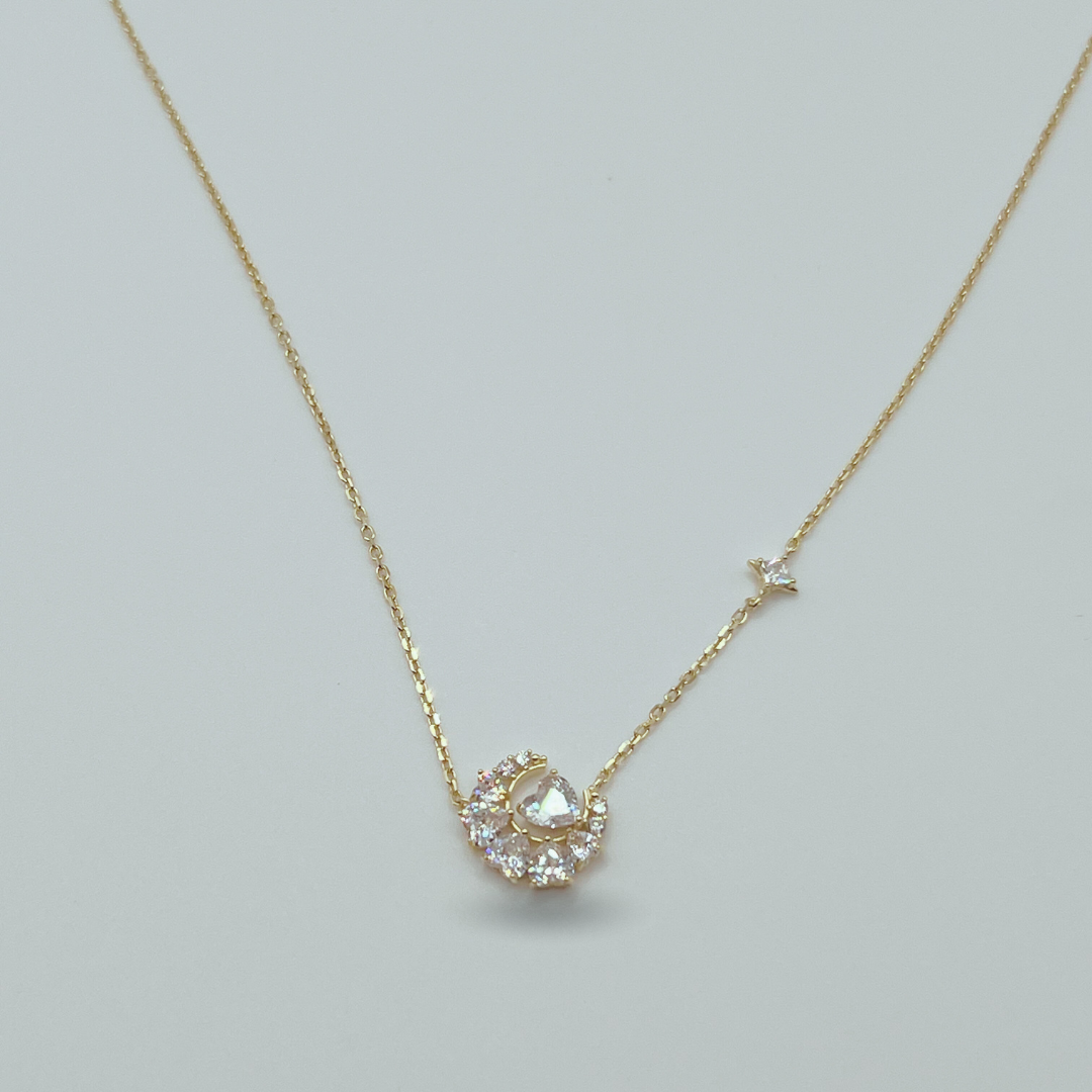 Collar Luna Corazón Brillante