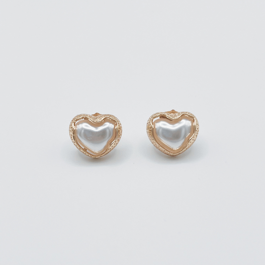 Aretes Corazón Dorados con Perla