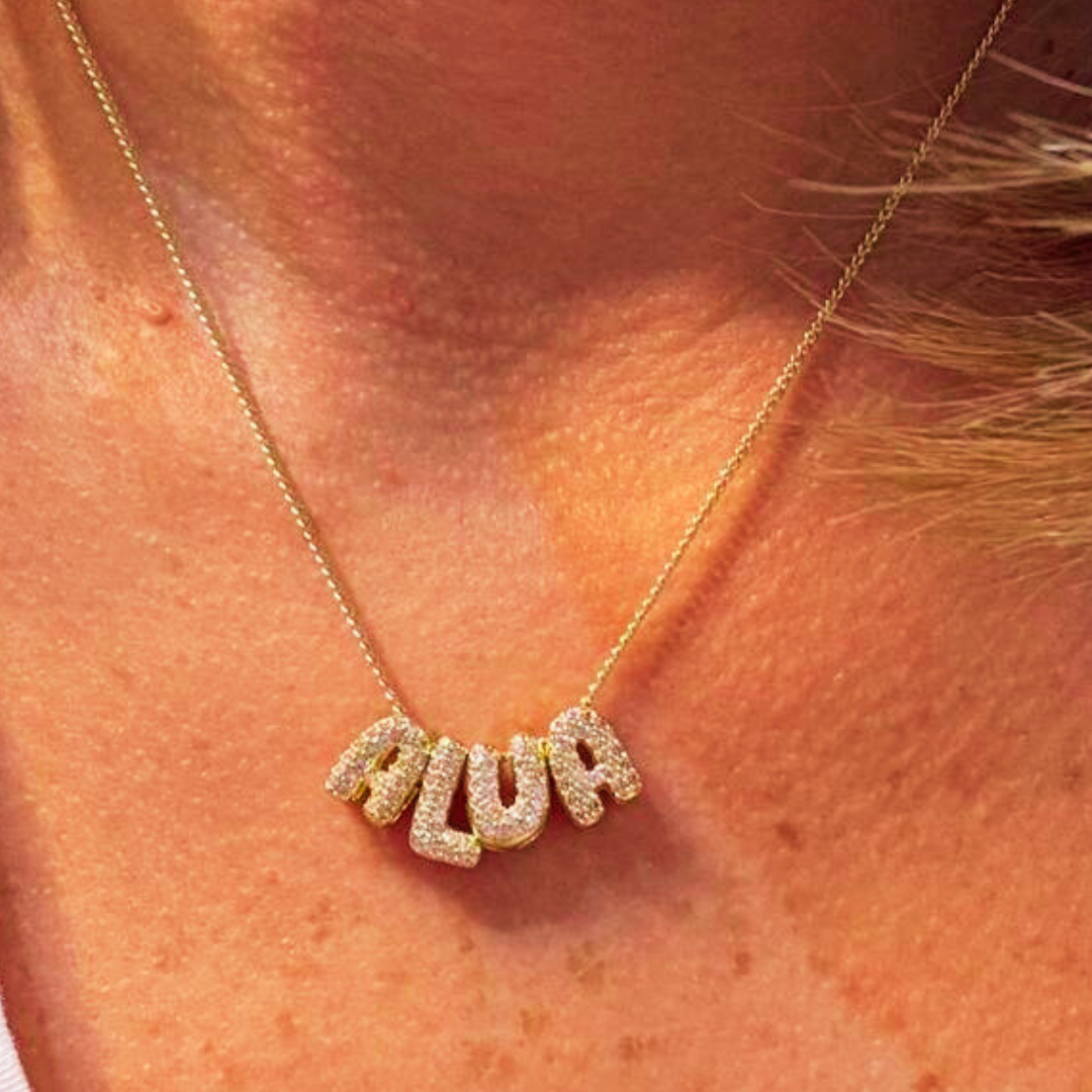 Charms de letras (collar incluido en la primera letra)