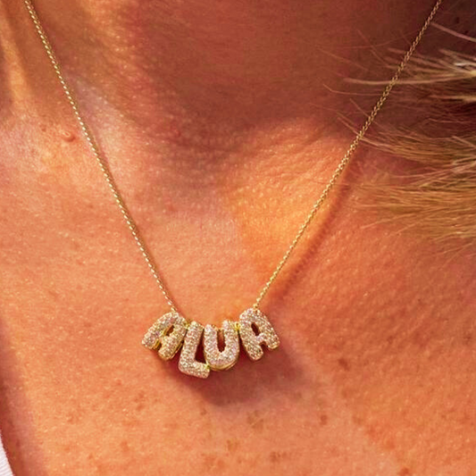 Charms de letras (collar incluido en la primera letra)
